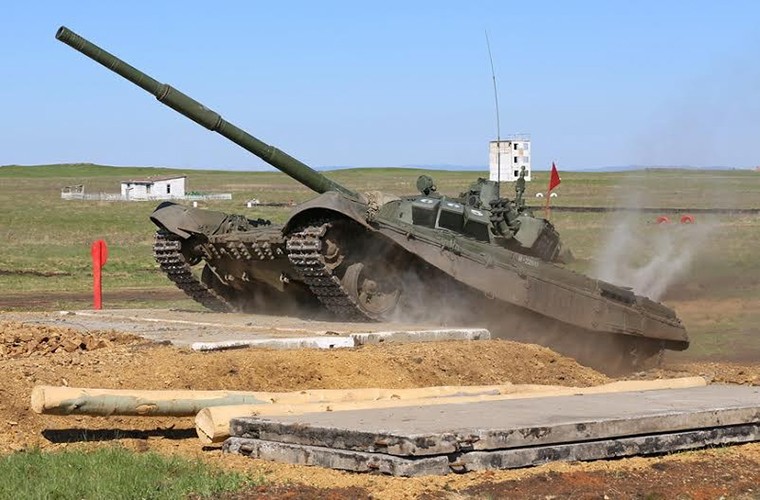 Muc kich dan tang T-72B3 tranh dau ac liet-Hinh-4