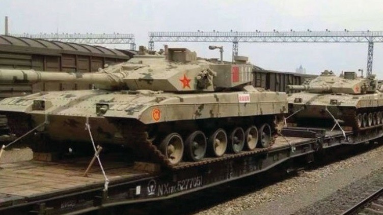 Trung Quoc tung xe tang Type 96 moi nhat do suc T-72