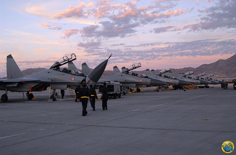 194 tiem kich da nang Su-30MKI se len doi Super Sukhoi-Hinh-3