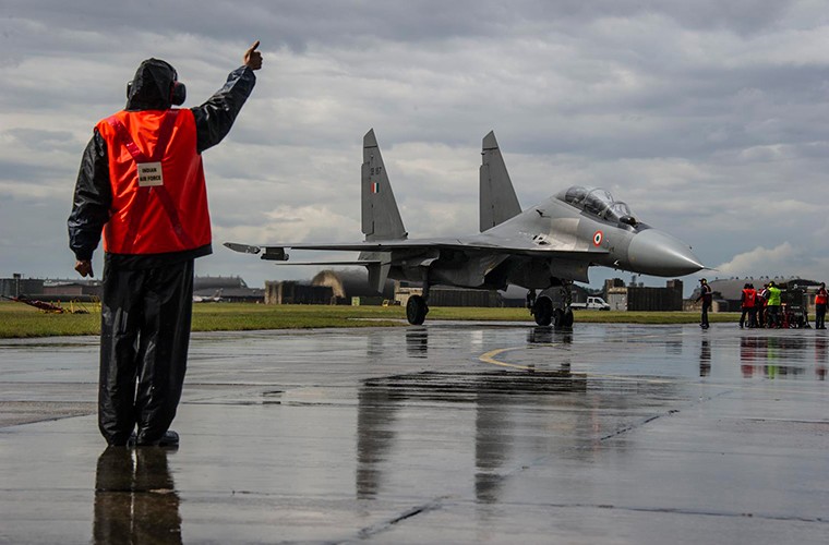 194 tiem kich da nang Su-30MKI se len doi Super Sukhoi-Hinh-8