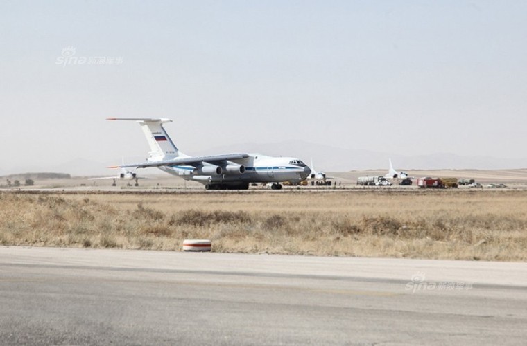 Tai sao may bay nem bom Tu-22M3 Nga lai toi Iran?