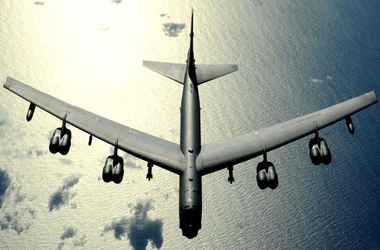 May bay B-52H co them ten lua JASSM, Nga 