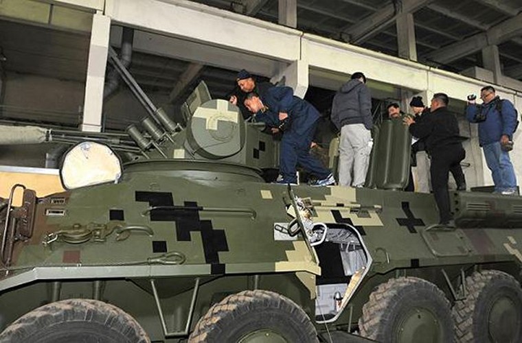 Tung tien, Ukraine ban cong nghe che tao xe boc thep BTR-3E1-Hinh-3