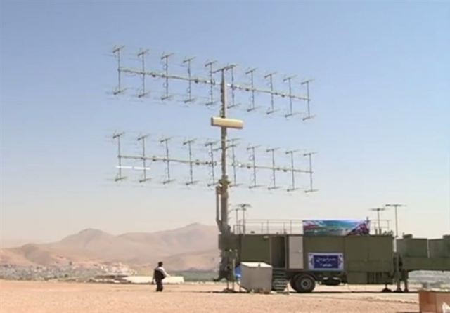 Iran khoe radar theo doi 200 muc tieu, xa den 500km-Hinh-2