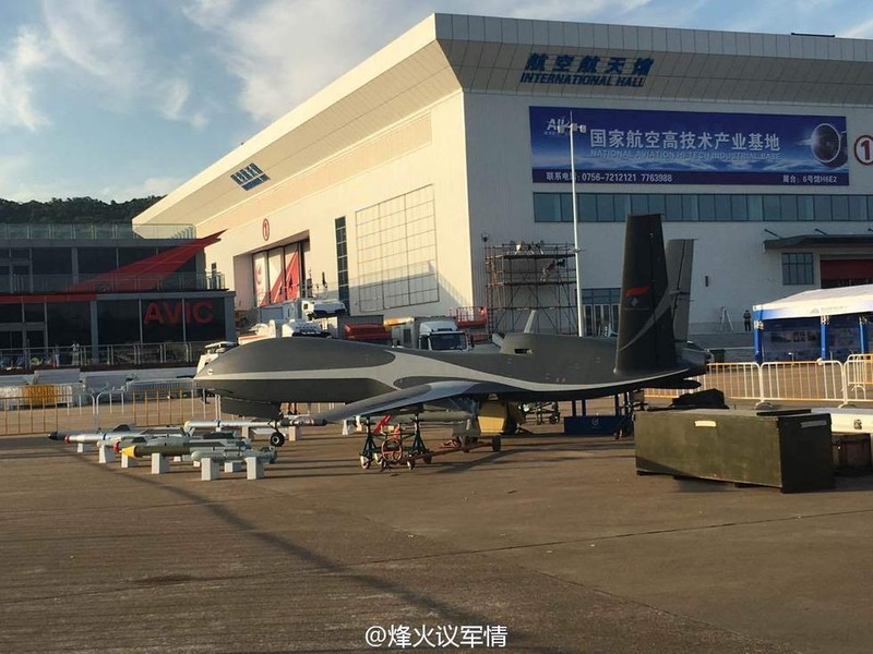 Den UAV Avenger cung bi nhai, My bo tay voi Trung Quoc-Hinh-7