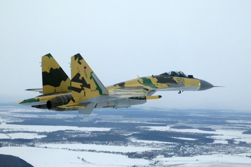Top bi mat thu vi tren sieu tiem kich Su-35-Hinh-3