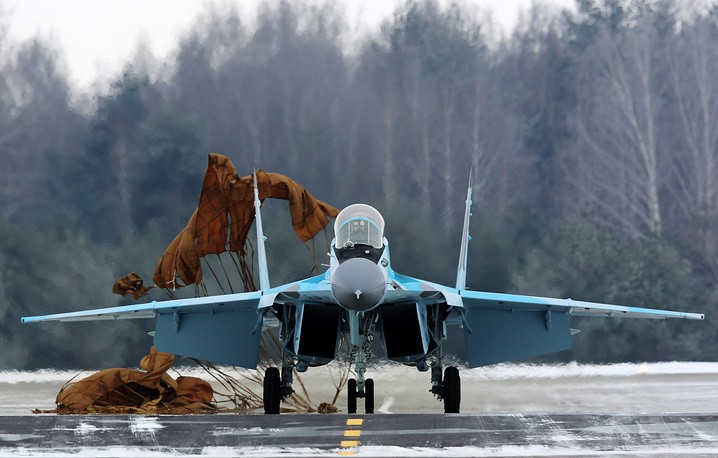 Can canh tiem kich MiG-35 moi tinh cua Nga-Hinh-10