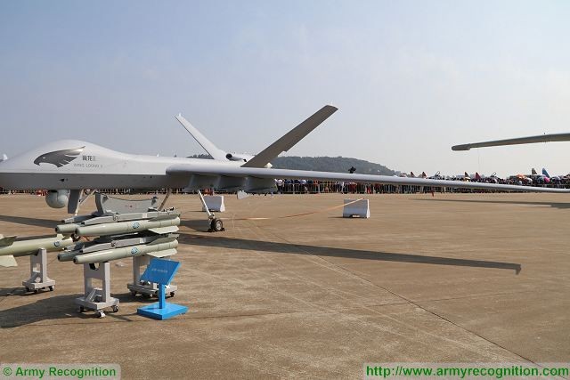 Trung Quoc khoe UAV &quot;nhai&quot; tai trien lam lon nhat the gioi-Hinh-7