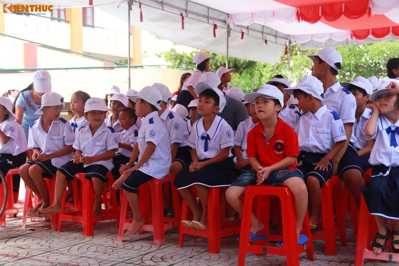 Tet trung thu cua tre em khuyet tat tren que huong tuong Giap-Hinh-3