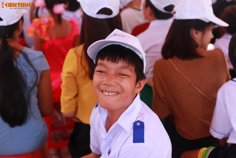 Tet trung thu cua tre em khuyet tat tren que huong tuong Giap-Hinh-5