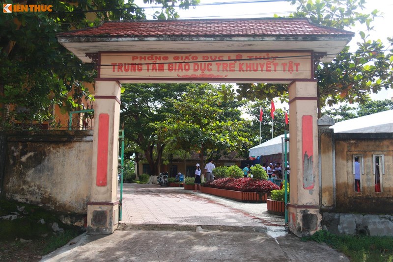 Tet trung thu cua tre em khuyet tat tren que huong tuong Giap