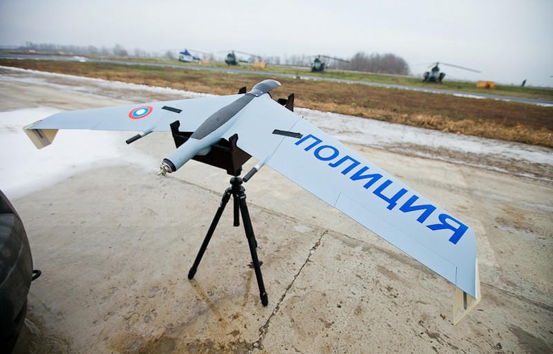 Ky la UAV kiem may ban toc do cua canh sat Nga
