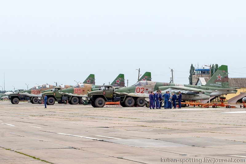 Mot chuyen bay Su-25 tuan tra bien Azov dien ra the nao?-Hinh-2