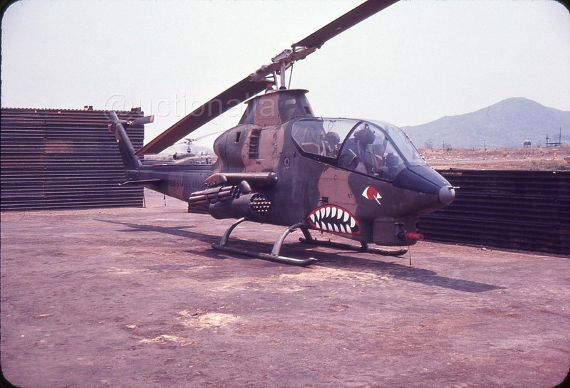 Viet Nam co thu giu duoc truc thang tan cong AH-1 Cobra?-Hinh-4