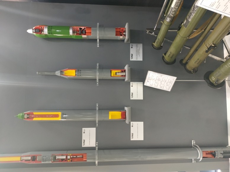 Nga “moi” Viet Nam, DNA mua rocket S-13T cho Su-30-Hinh-4