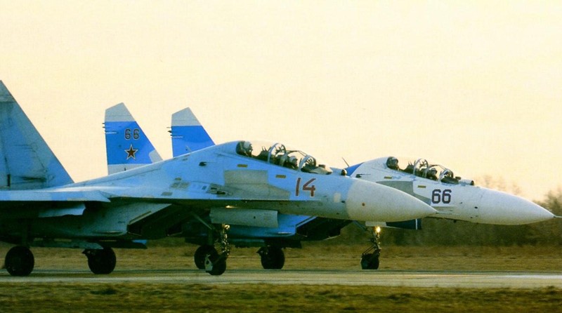 Tung quan may bay, Nga loi 5 chiec Su-30 doi dau ra dung not!-Hinh-2