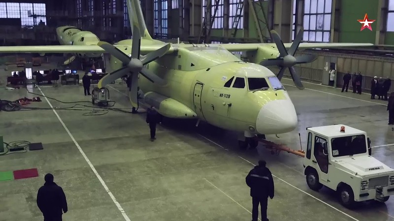 Tai sao bay thu thanh cong, Il-112V lai bi BQP Nga “mang sap mat”?-Hinh-5