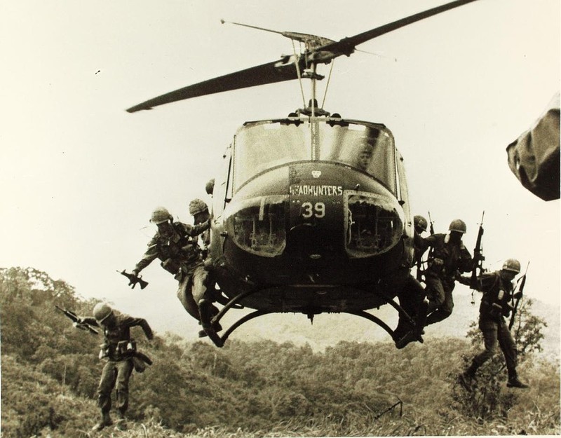Soi truc thang UH-1 “khung” nhat chien tranh Viet Nam