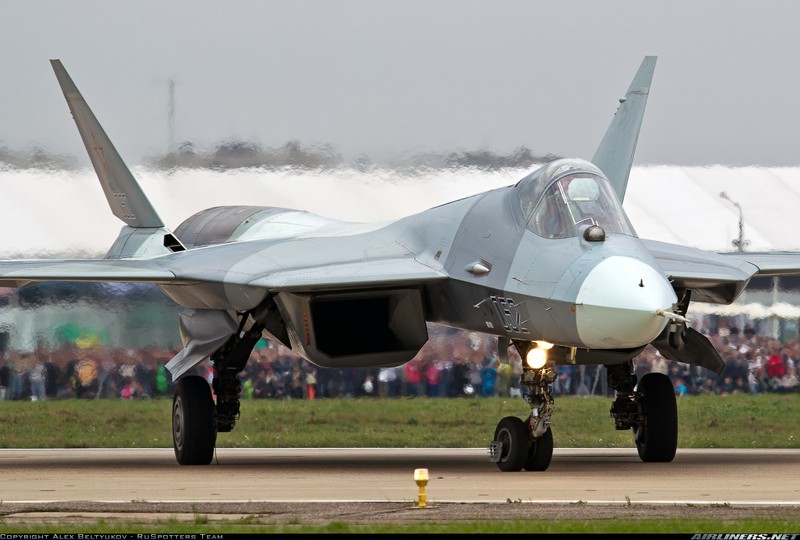 Chuyen gia My: Su-57 Nga co the bien thanh “oanh tac co” hat nhan-Hinh-3