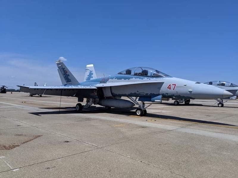 F-16 “cai trang” thanh sieu co Su-57, My dang lam tro he-Hinh-2