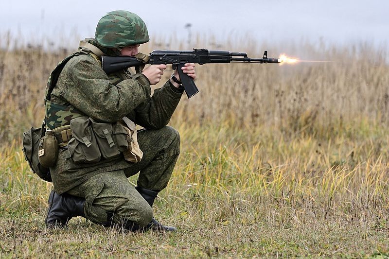 Nam 2019, sung AK-74 van dem loi nhuan “khung” cho nuoc Nga-Hinh-9