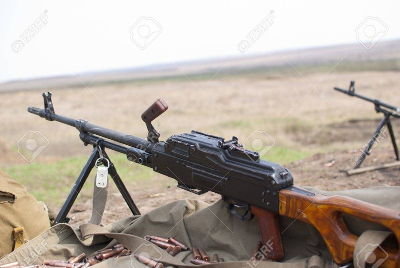 La chua: My mua hang trieu vien dan AK-47, DshKM-Hinh-6