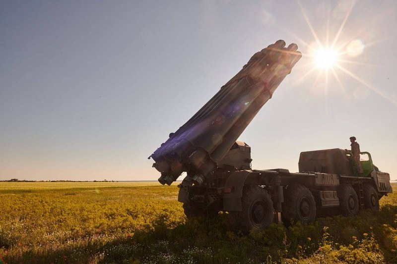 Can canh sieu rocket Ukraine ban xa 130km khien Nga “lanh gay”-Hinh-10