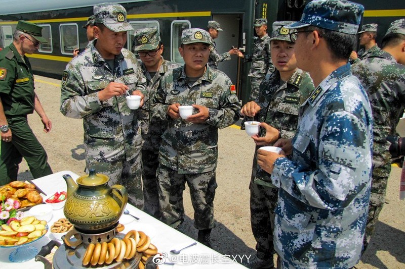 Muc kich xe tang – thiet giap Trung Quoc un un keo vao Nga-Hinh-8