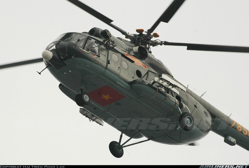 Truc thang Mi-8 da 58 tuoi: 