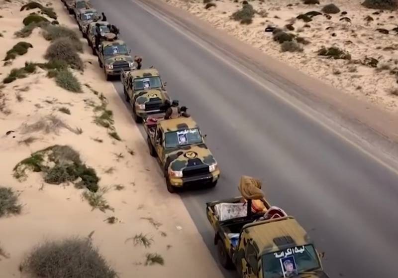Libya cuc cang: Tuong Haftar de mat can cu khong quan al-Vatiya vao tay GNA-Hinh-10