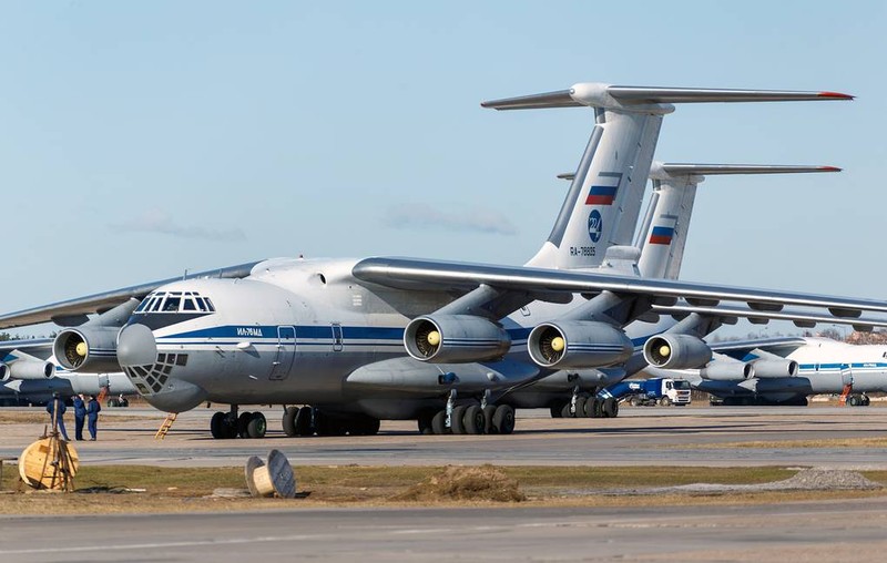 Ly do Viet Nam chua so huu Il-76 va “thay mau” luc luong van tai co-Hinh-9