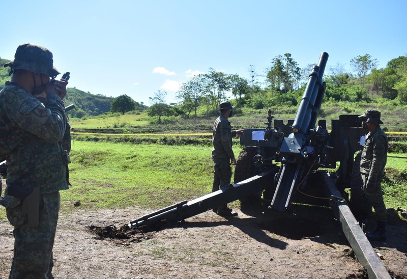 Muc kich nu phao binh Philippines na dan M101 co nong 105mm-Hinh-2