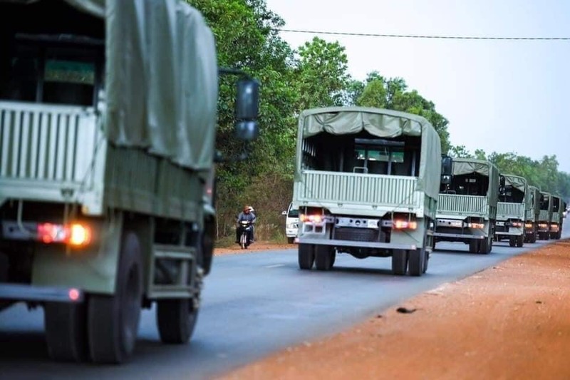 Quan doi Campuchia ra mat hoanh trang loat khi tai moi nhan tu Trung Quoc-Hinh-3