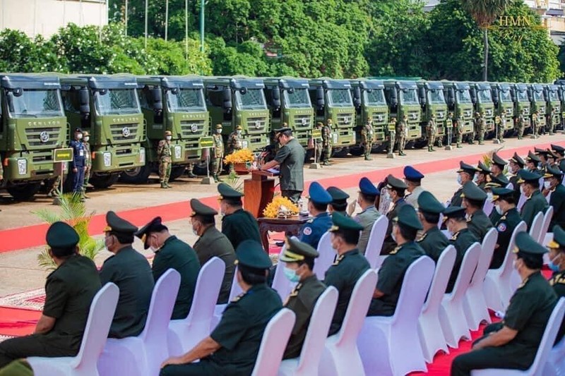 Quan doi Campuchia ra mat hoanh trang loat khi tai moi nhan tu Trung Quoc-Hinh-4