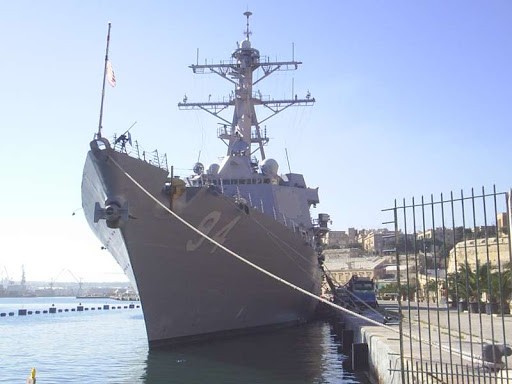 Suc manh huy diet cua khu truc USS Nitze cua My vua ap sat Venezuela-Hinh-10