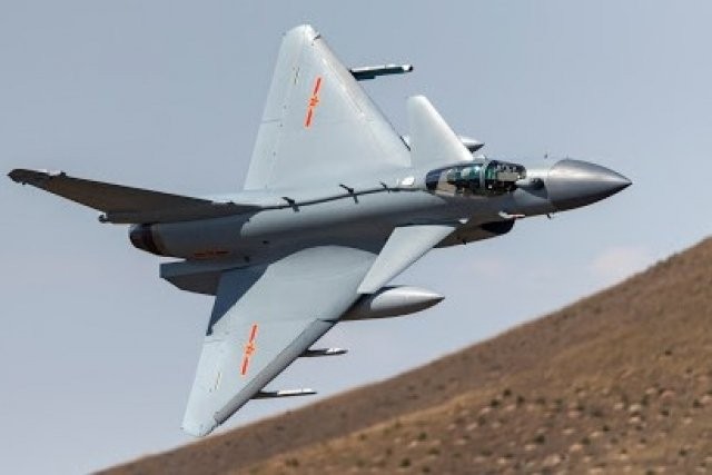 Vi sao Iran dung mo cham toi tiem kich Su-30 Nga va J-10C Trung Quoc?-Hinh-11