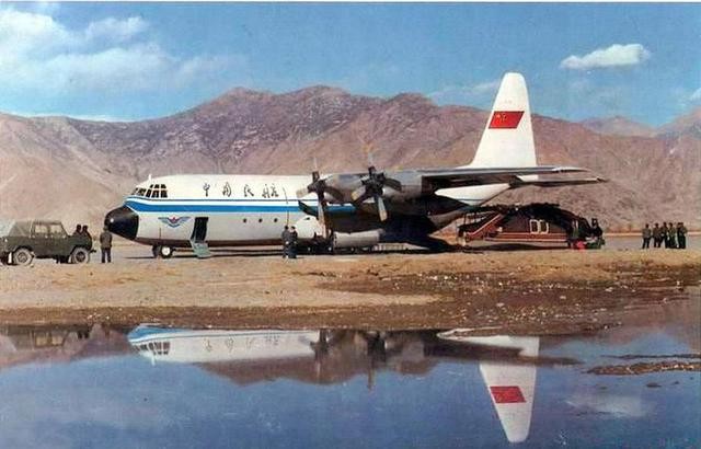 Trung Quoc mua duoc C-130 Hercules trong thoi quan he 