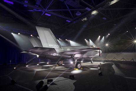 Tai sao co F-35, nhung Han Quoc van nang cap tiem kich F-16?-Hinh-13