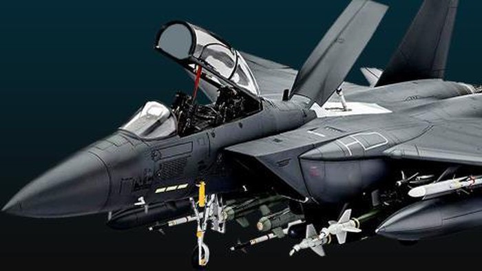 My trien khai F-15EX mang ten lua AGM-183 o Okinawa... Trung Quoc het chong do?-Hinh-11