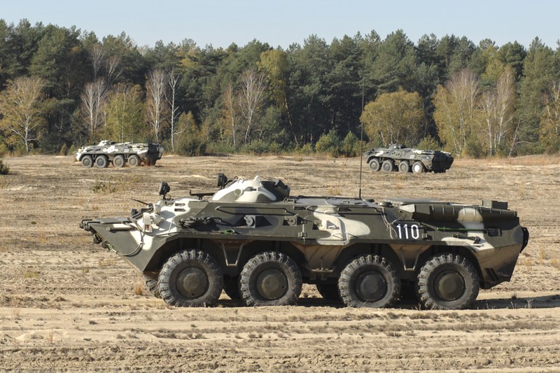 Thiet giap BTR-80 chay dong co, doi tuyen Hoa hoc Viet Nam chiu thiet-Hinh-10