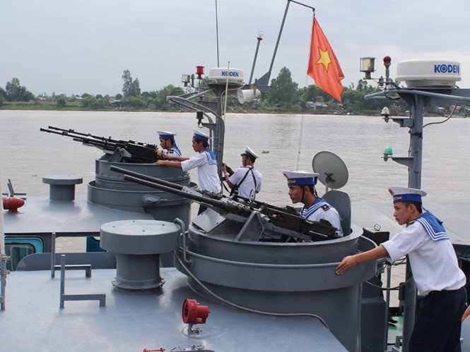 Cac loai sung may hang nang 12.7mm trong bien che Quan doi Viet Nam-Hinh-11