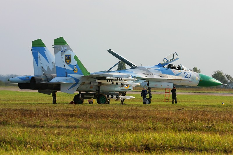 Su-27 Ukraine ap sat 