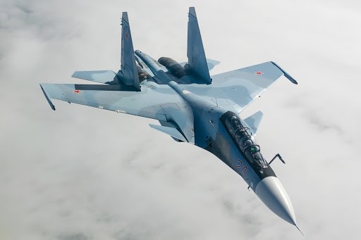 Nghi van gay soc: Tiem kich Su-35S ban nham Su-30SM trong tap tran tai Nga