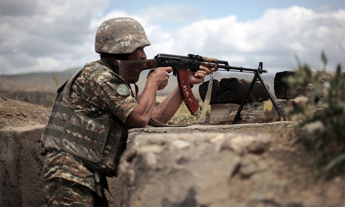 Azerbaijan - Armenia cang thang cuc do: Nga khoanh tay dung nhin?