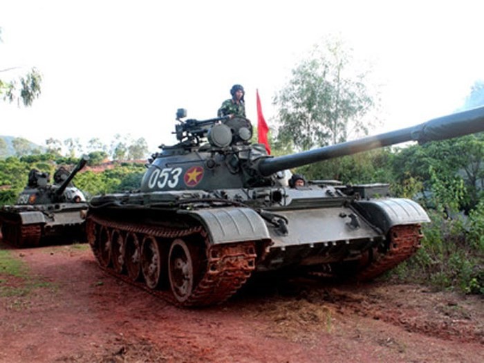 Phan biet xe tang T-54B va T-55 cua Quan doi Nhan dan Viet Nam-Hinh-4