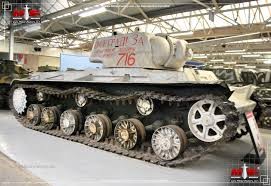 Lien Xo sai lam, tra gia dat voi thiet ke xe tang hang nang KV-1-Hinh-7