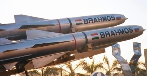 Diem la tren ten lua hanh trinh sieu thanh BrahMos phien ban moi-Hinh-6