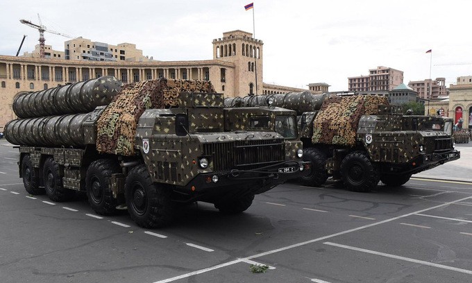 Vi sao huyen thoai S-300 cua Armenia vo vun truoc UAV Azerbaijan?-Hinh-2