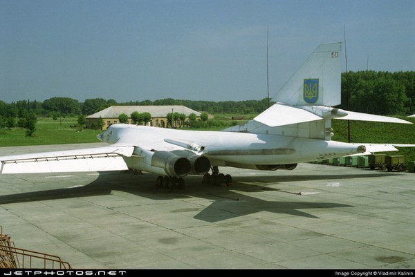 Nga nhan 8 may bay Tu-160 