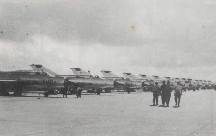 Diem mat loat tiem kich MiG-21 Khong quan Viet Nam doi dau B-52 My-Hinh-9